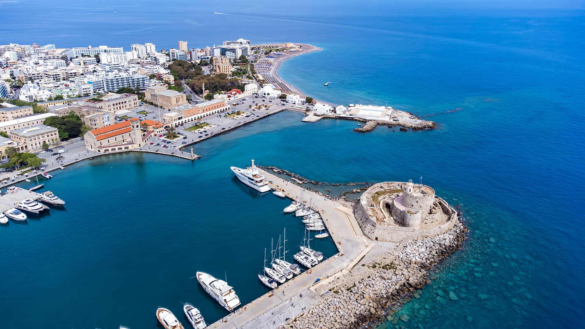 Αεροδρόμιο Ρόδου προς Πόλη της Ρόδου: Είναι η ιδιωτική μεταφορά η πιο έξυπνη επιλογή;